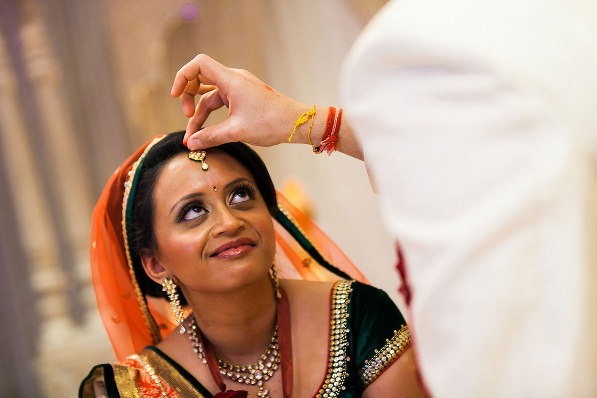 041 indian wedding photographer hilton wembley london