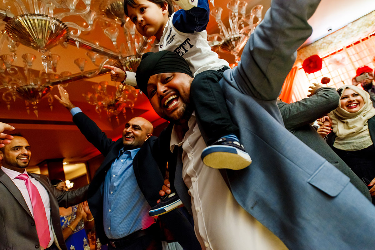 reception party wedding photographer